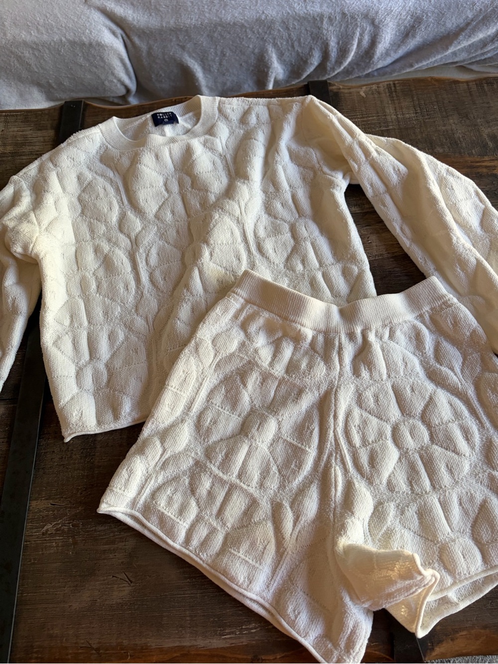 Roller Rabbit Cream Textured Knit Pullover shorts set sz xs nwot